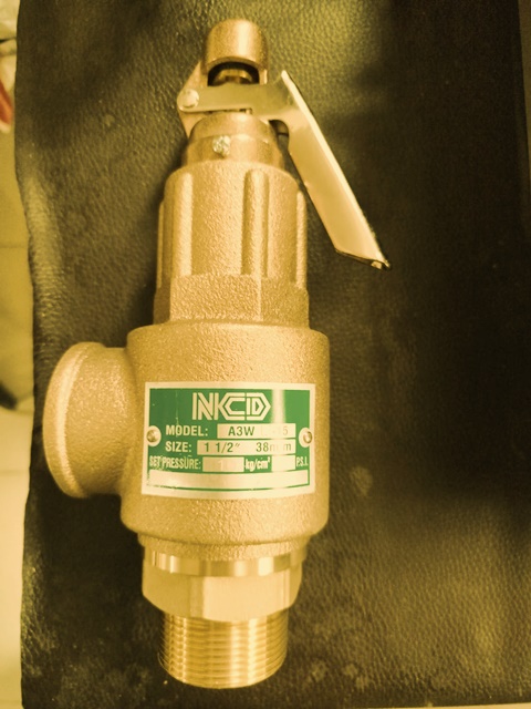 A3WL-12-10 NCD Safety relief valve ขนาด 1-1/4" ทองเหลือง แบบมีด้าม Pressure 10 bar(kg/cm2) 150 psi 